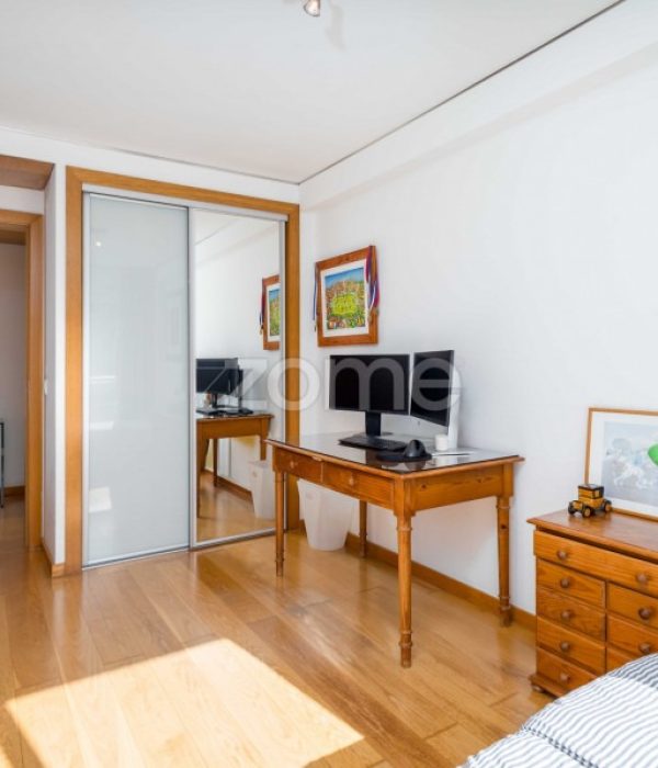 Apartamento T4 Capuchos (15)