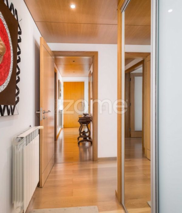 Apartamento T4 Capuchos (18)