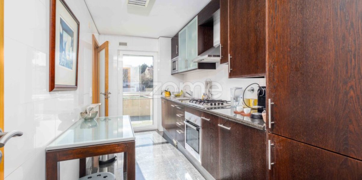 Apartamento T4 Capuchos (23)