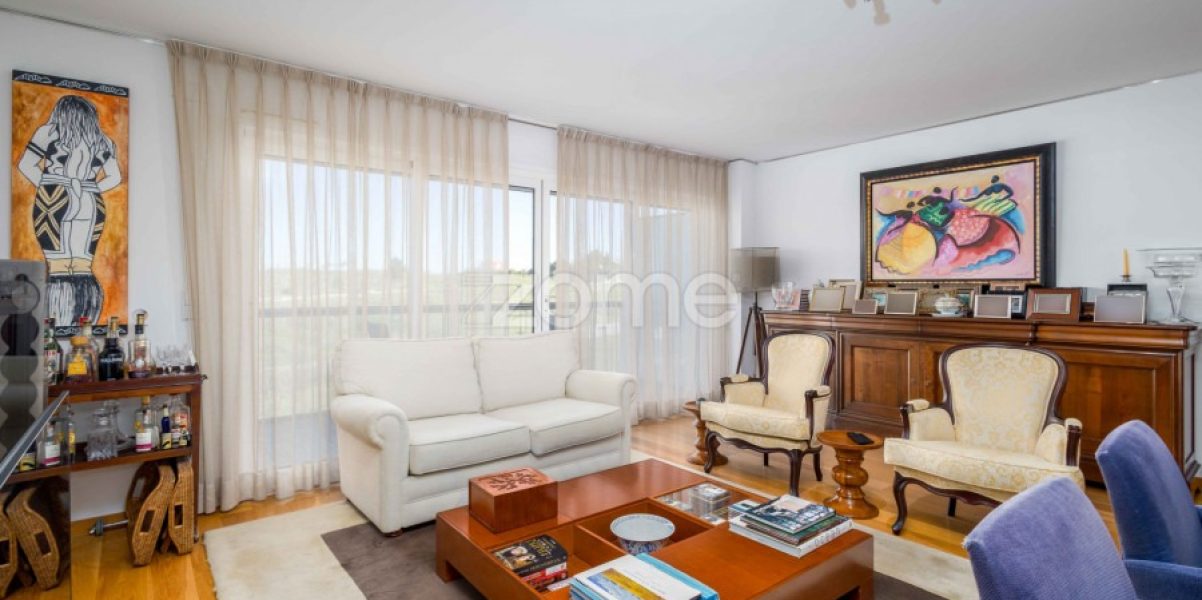 Apartamento T4 Capuchos (30)