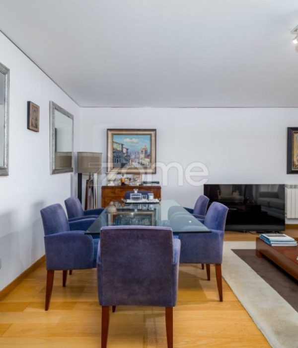 Apartamento T4 Capuchos (32)