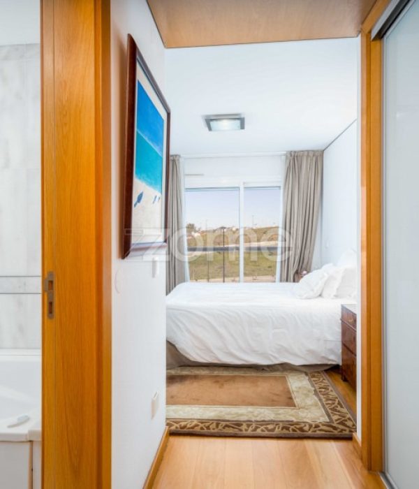 Apartamento T4 Capuchos (41)