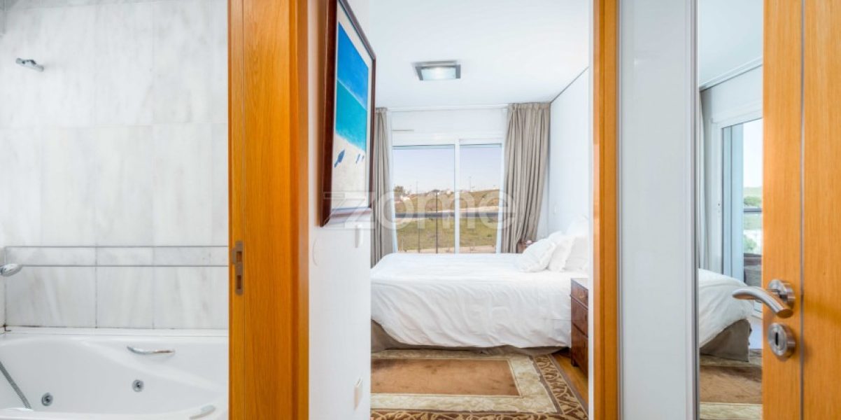 Apartamento T4 Capuchos (41)