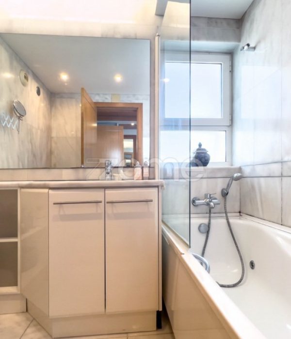 Apartamento T4 Capuchos (6)