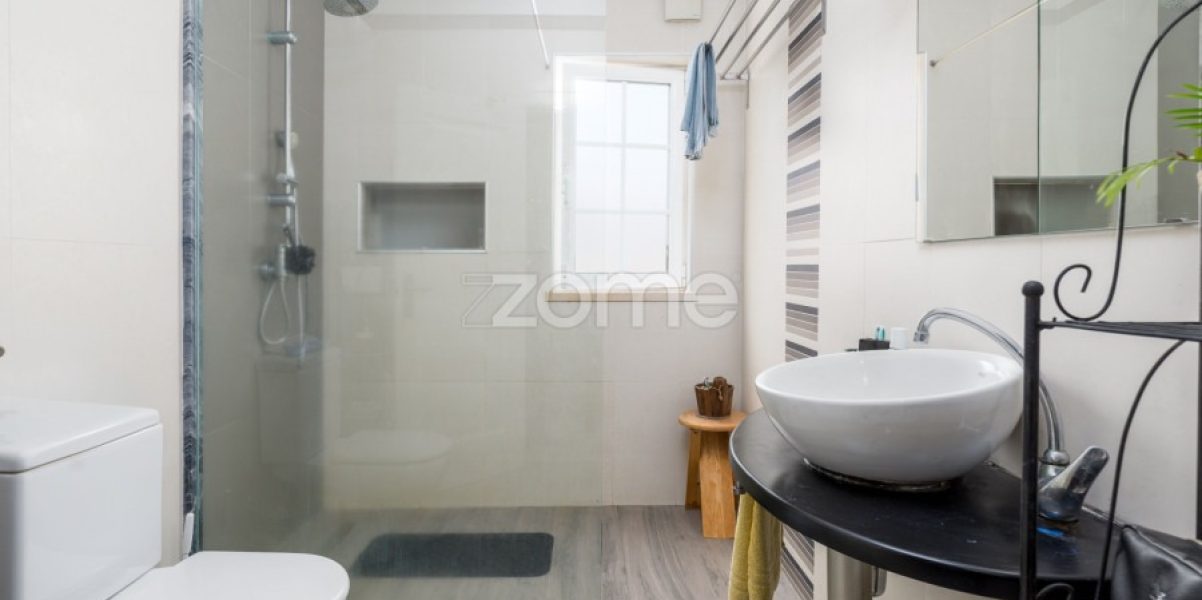 Moradia T3 com piscina em Fazendas de Almeirim (25)