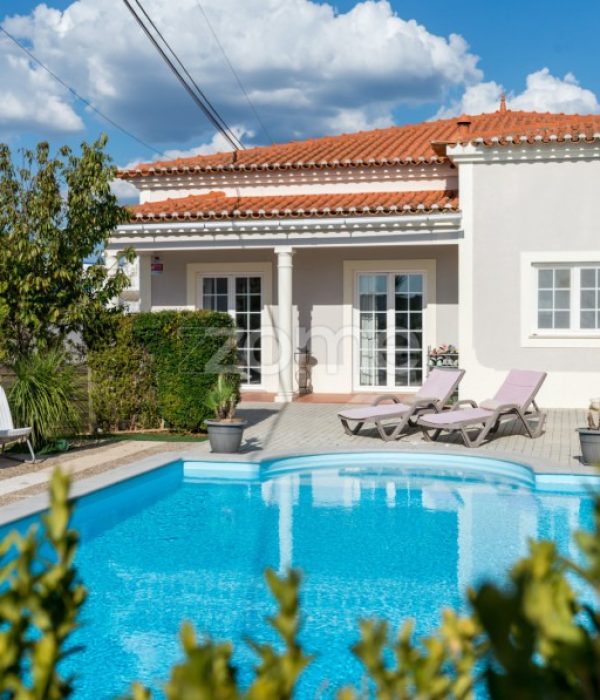 Moradia T3 com piscina em Fazendas de Almeirim (7)