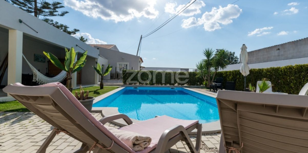 Moradia T3 com piscina em Fazendas de Almeirim (9)