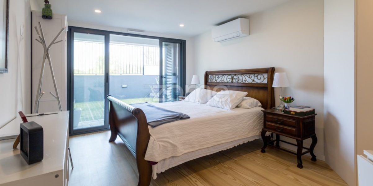 Moradia T4 com Piscina e Jardim no Zambujeiro – Alcabideche (2)