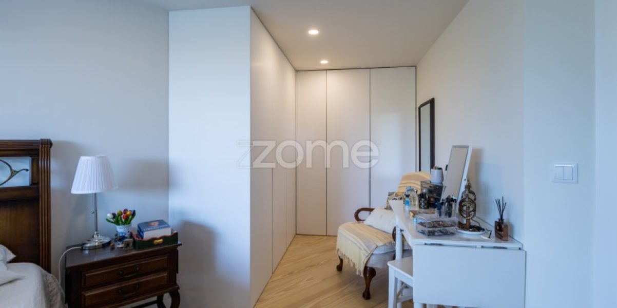 Moradia T4 com Piscina e Jardim no Zambujeiro – Alcabideche (3)