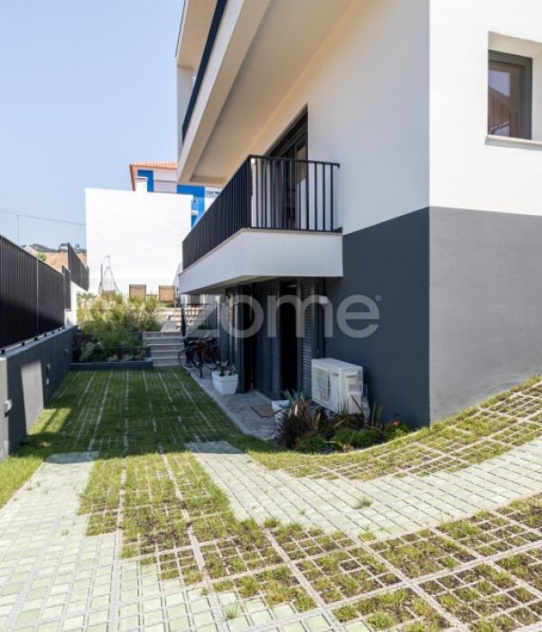 Moradia T4 com Piscina e Jardim no Zambujeiro – Alcabideche (6)