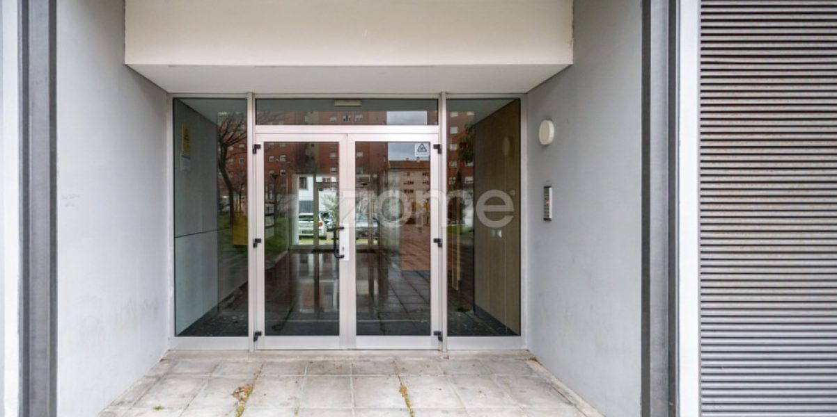 T2 espaçoso na Alta de Lisboa (29)