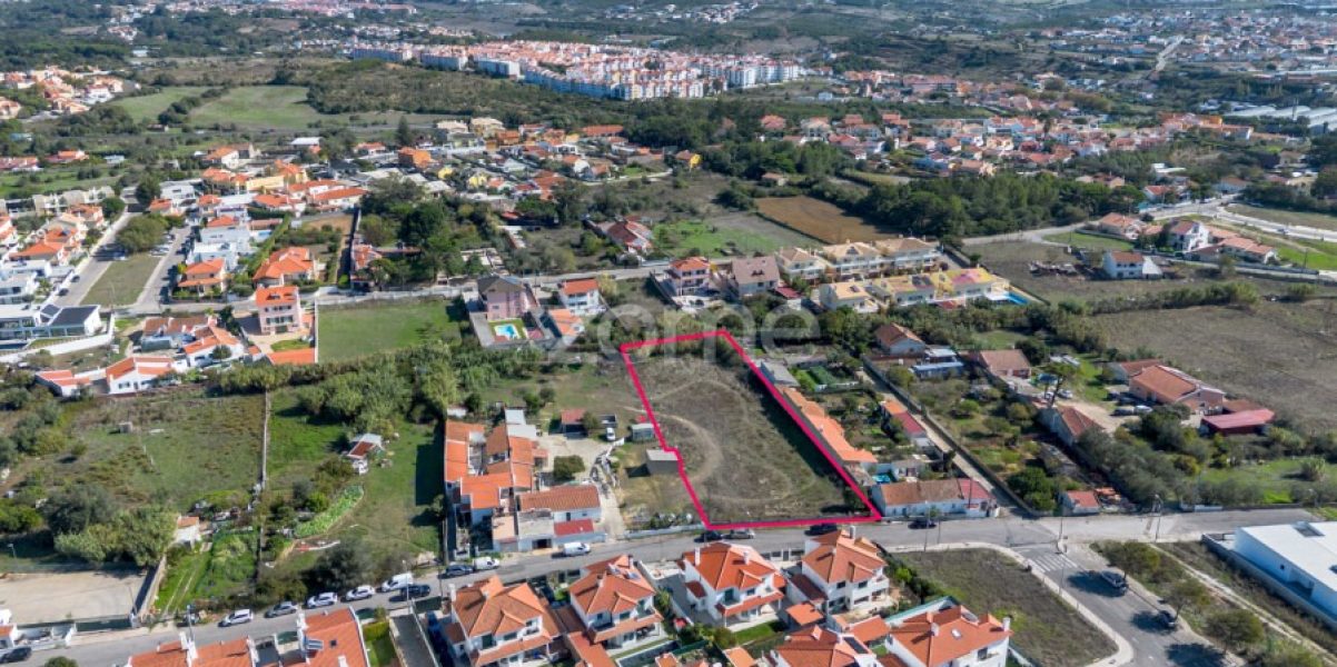 Terreno Urbano com Vista Serra de Sintra — Albarraque (1)
